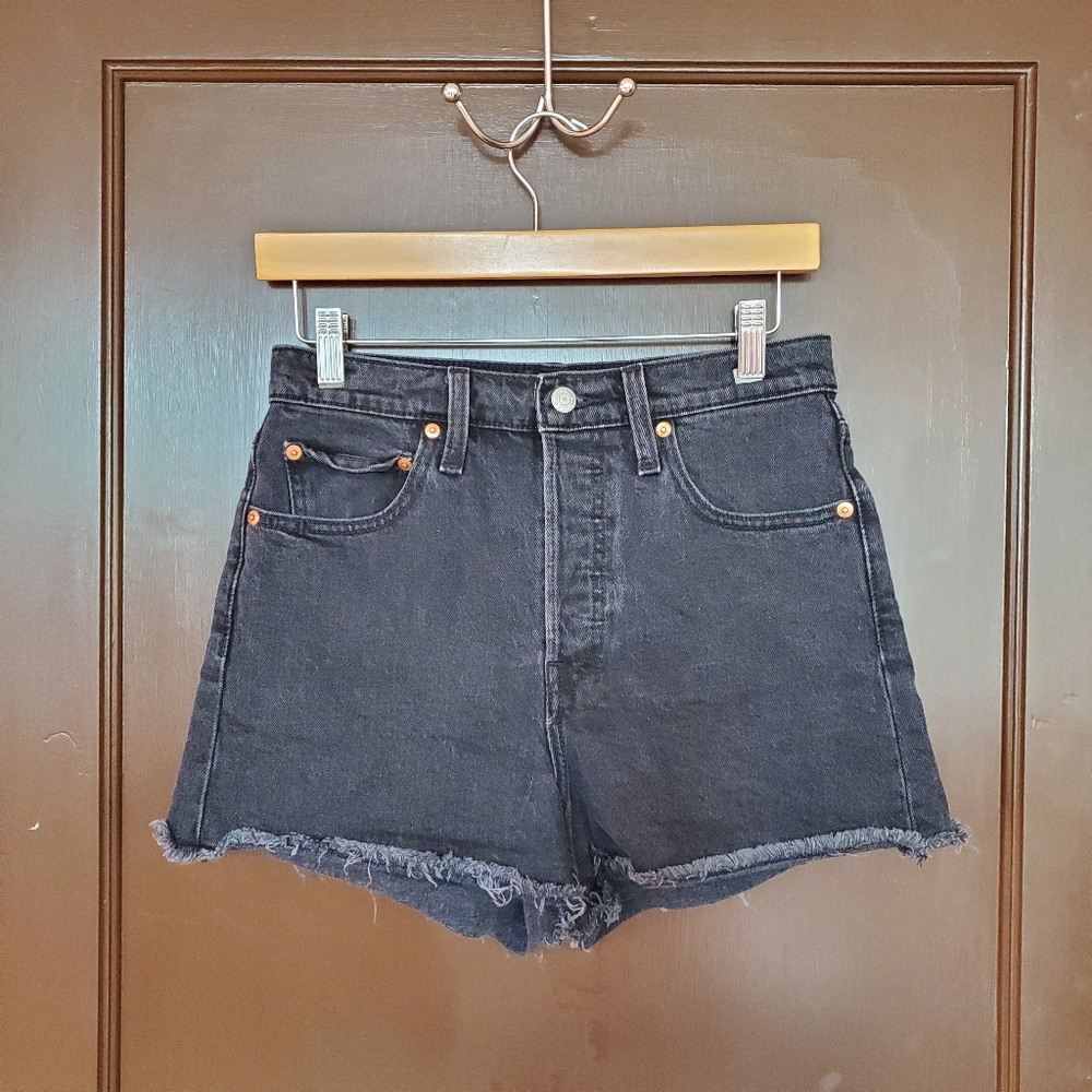 Levi's Ribcage Shorts
